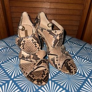 Like new Nine West sandals